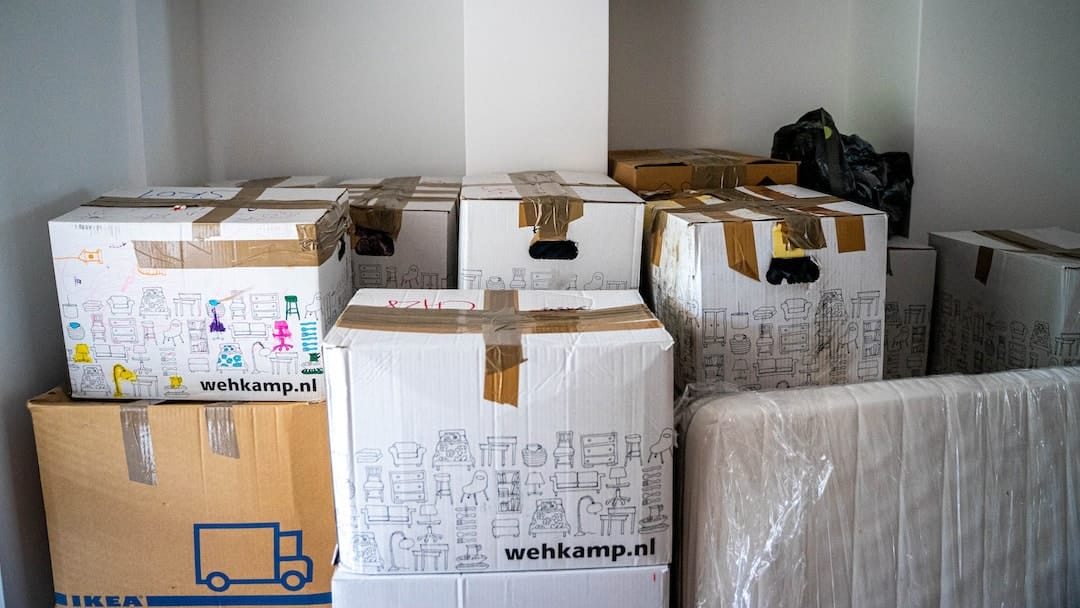 How to Maximize Space in Your Self-Storage Unit: A Bedfordshire Guide