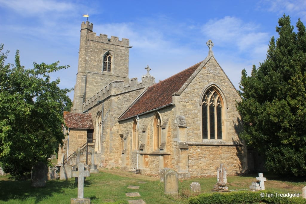 “Secure self storage units in Bromham, Bedfordshire with village countryside setting.”